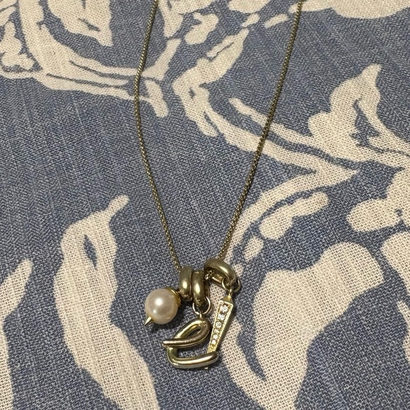 Kendra Scott Jewelry - Kendra Scott Gold E Charm Pendant Necklace